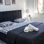 Peninsula Divina 아파트 *