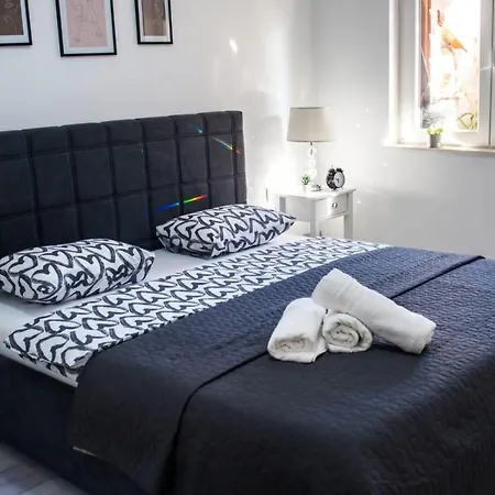 Peninsula Divina Apartment *